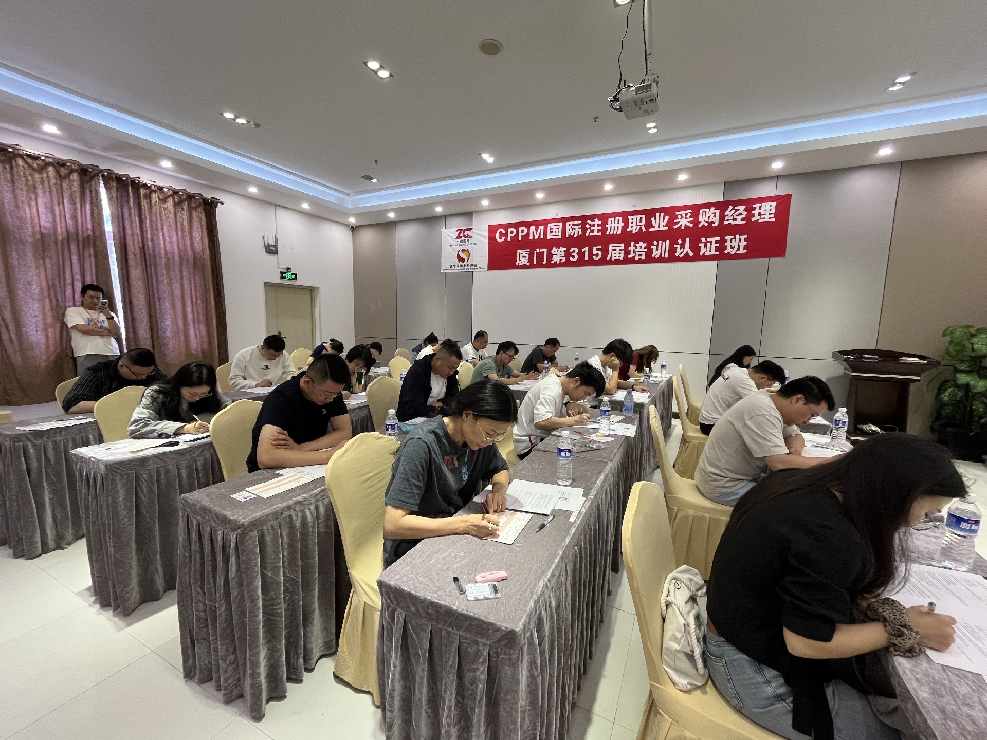 微信图片_20260519084009_163_180.jpg